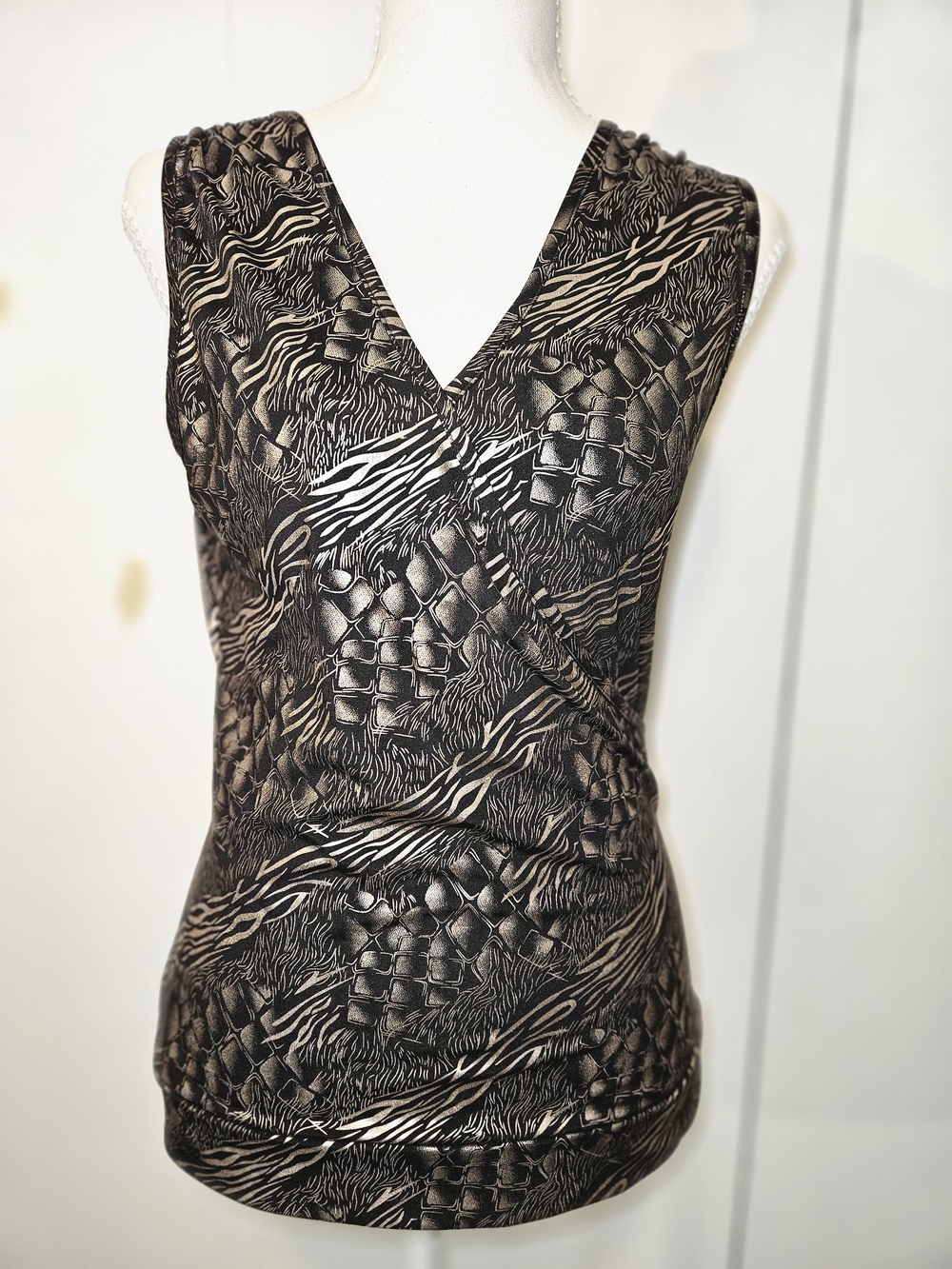 Minelli Black and Metallic Animal-Print Sleeveless Wrap Camisole